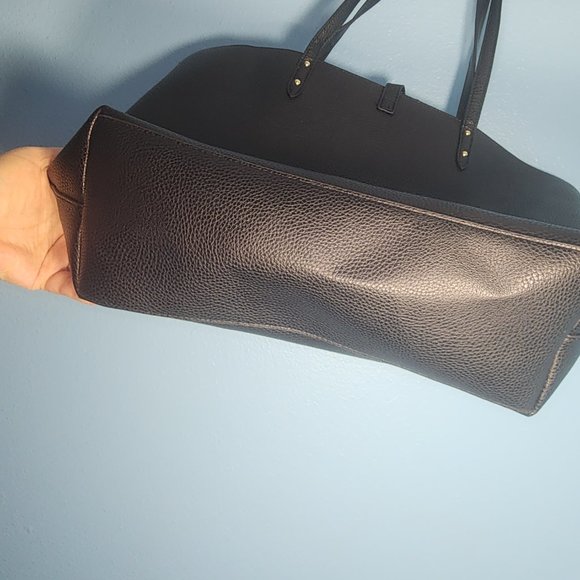 Victoria Secret's Beautiful Black Faux Leather Tote NWOT - Picture 3 of 5